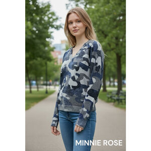 MINNIE ROSE V-Neck Sweater Top Blue Gray Camo XS